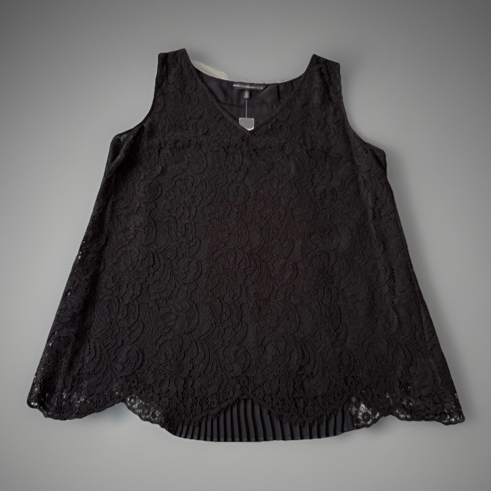 NWT White House Black Market Lace Front Pleated Back Sleeveless Top Womens Large